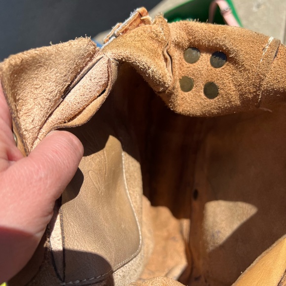 Leather saddle purse.  Patricia Nash - Picture 6 of 7